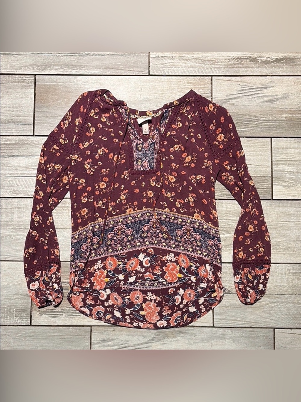 KNOX ROSE Red floral Blouse with Relaxed Fit Medium